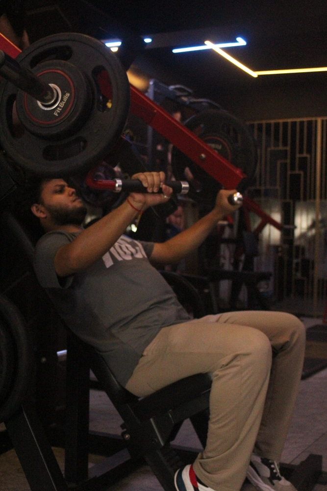Heavy dumbbells and powerlifting equipment for advanced lifters in Ashiyana